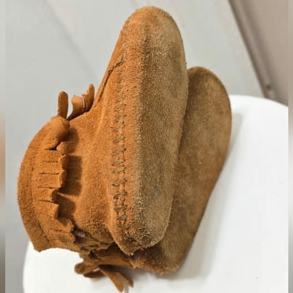MINNETONKA Infants/Toddlers Suede Leather Indian Moccasins Soft Sole Bootie  🌴✌ - Picture 6 of 7